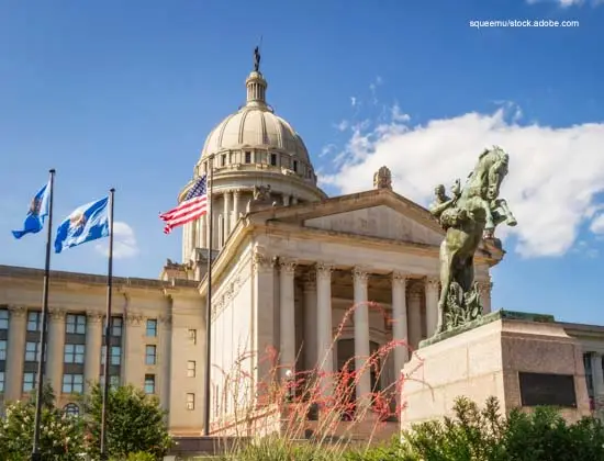 Oklahoma bill targets English proficiency, non-domiciled CDLs