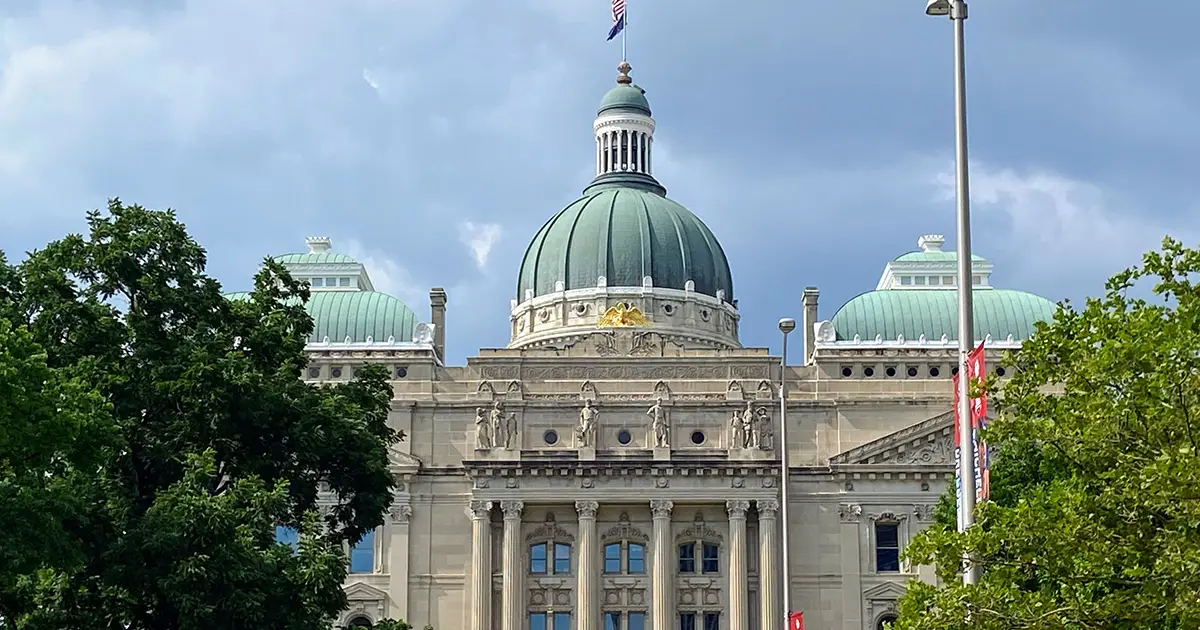 Indiana Pulls Nearly 1,800 Non‑Domiciled CDLs Under New Law